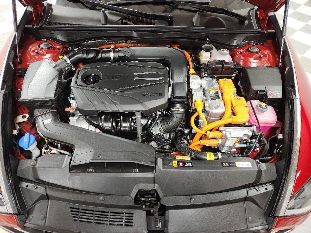Photo of 2023 Red Hyundai SONATA Hybrid