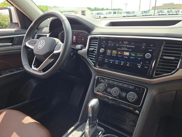 Photo of 2022 Pure White Volkswagen Atlas