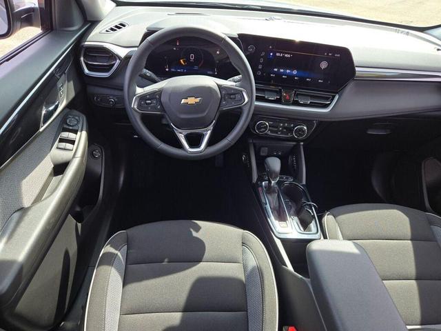 Photo of 2025 Sterling Gray Metallic Chevrolet Trailblazer