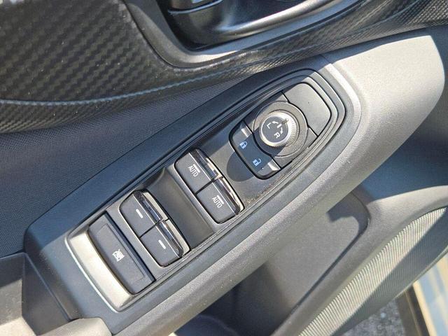 Photo of 2023 Crystal White Pearl Subaru Crosstrek