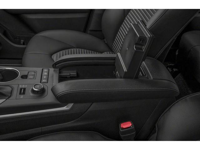 Photo of 2022 Black Toyota Highlander