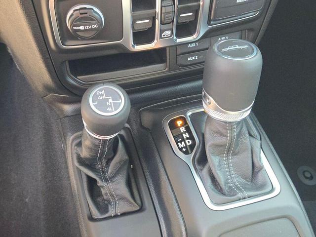 Photo of 2025 Hydro Blue Pearlcoat Jeep Gladiator