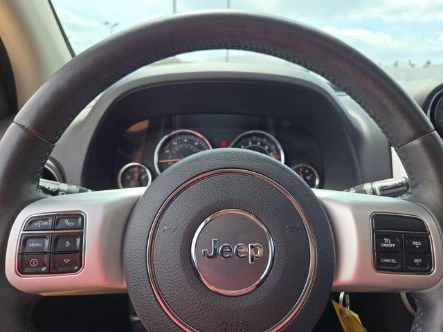 Photo of 2014 Billet Silver Metallic Clearcoat Jeep Compass