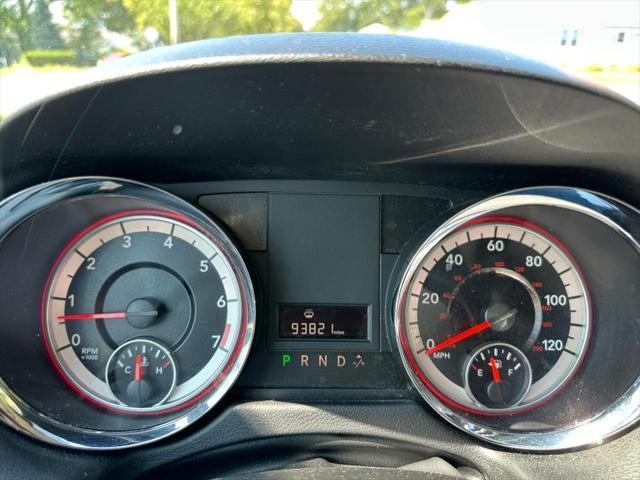 Photo of 2019 Octane Red Pearlcoat Dodge Grand Caravan