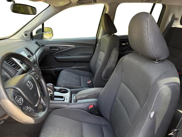 Photo of 2019 Lunar Silver Metallic Honda Ridgeline