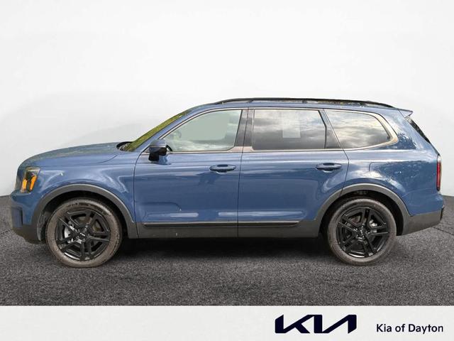 Photo of 2024 Midnight Black Kia Telluride