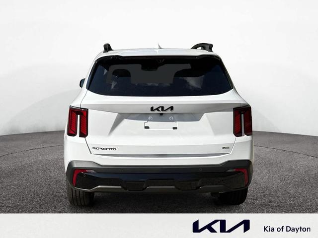 Photo of 2026 Glacial White Pearl Kia Sorento