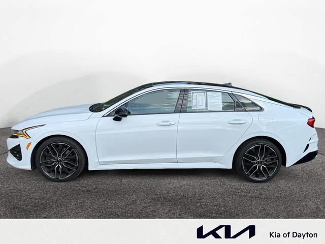Photo of 2024 Glacial White Pearl Kia K5
