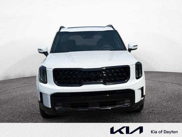 Photo of 2025 Glacier White Kia Telluride