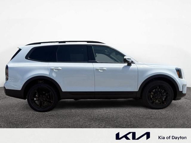 Photo of 2025 Glacier White Kia Telluride