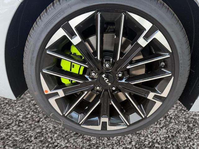 Photo of 2026 Wolf Gray Kia K5