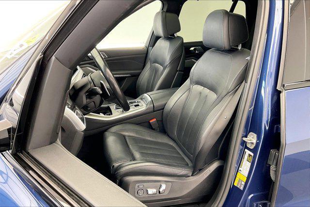 Photo of 2021 Phytonic Blue Metallic BMW X5 PHEV