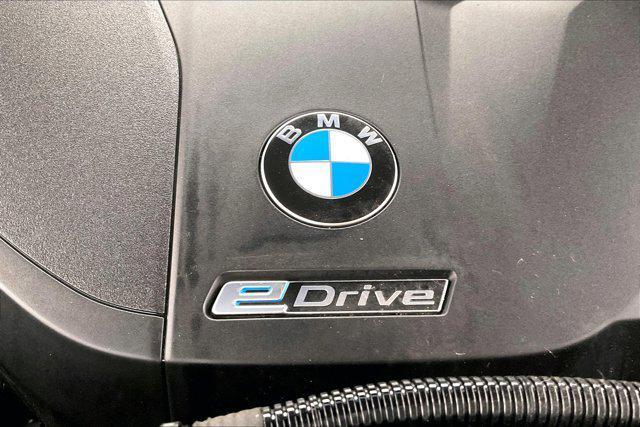 Photo of 2021 Phytonic Blue Metallic BMW X5 PHEV