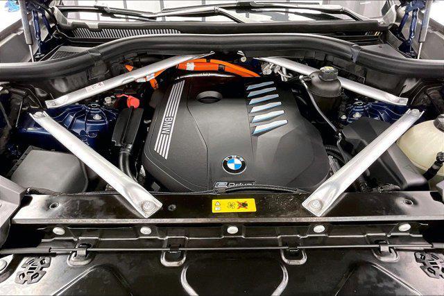 Photo of 2021 Phytonic Blue Metallic BMW X5 PHEV