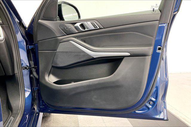 Photo of 2021 Phytonic Blue Metallic BMW X5 PHEV