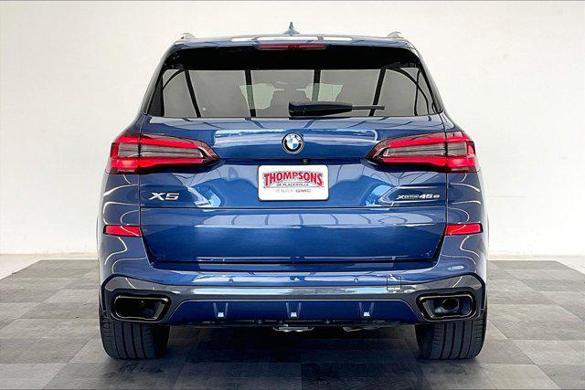 Photo of 2021 Phytonic Blue Metallic BMW X5 PHEV