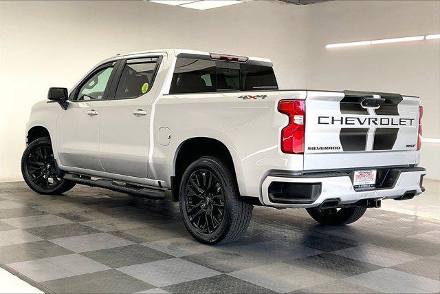 Photo of 2020 Silver Ice Metallic Chevrolet Silverado 1500