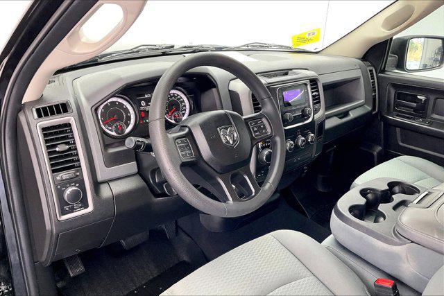 Photo of 2020 Diamond Black Crystal Pearlcoat RAM 1500