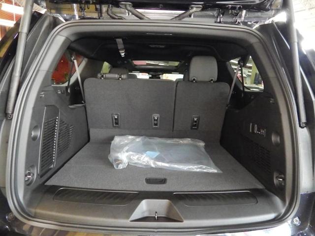 Photo of 2024 Midnight Blue Metallic Chevrolet Suburban