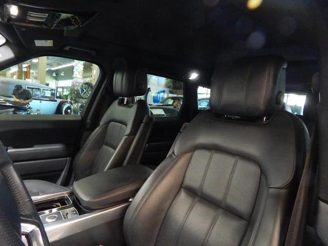 Photo of 2020 Santorini Black Land Rover Range Rover Sport