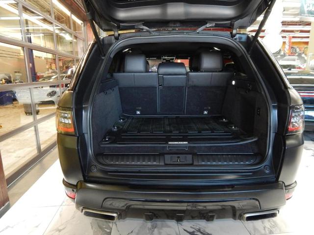 Photo of 2020 Santorini Black Land Rover Range Rover Sport