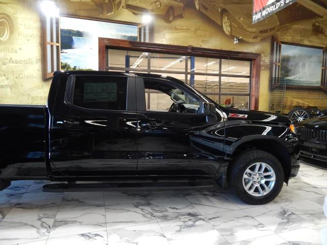 Photo of 2025 Black Chevrolet Silverado 1500