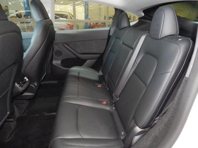 Photo of 2023 Pearl White Multi Tesla Model Y