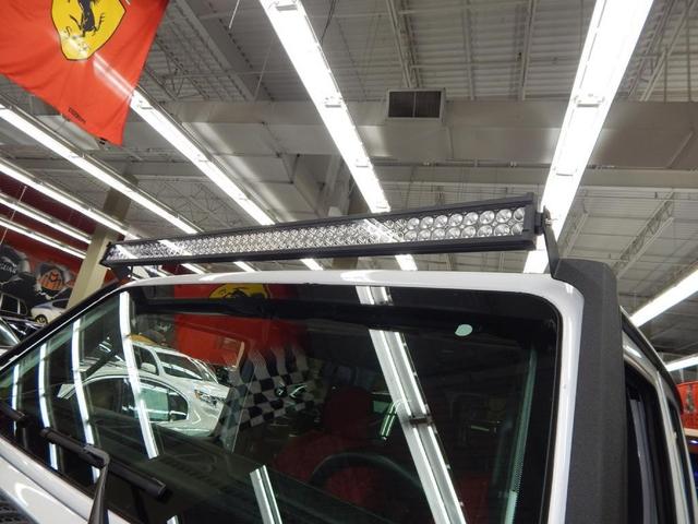 Photo of 2020 Bright White Clearcoat Jeep Wrangler Unlimited