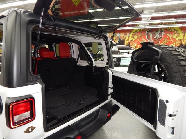 Photo of 2020 Bright White Clearcoat Jeep Wrangler Unlimited