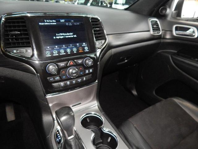Photo of 2021 Bright White Clearcoat Jeep Grand Cherokee