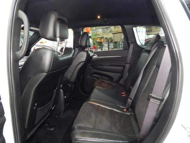 Photo of 2021 Bright White Clearcoat Jeep Grand Cherokee