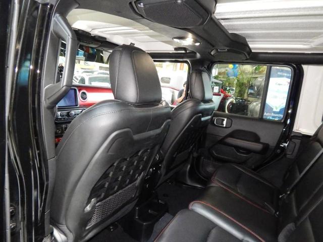 Photo of 2020 Black Clearcoat Jeep Wrangler Unlimited