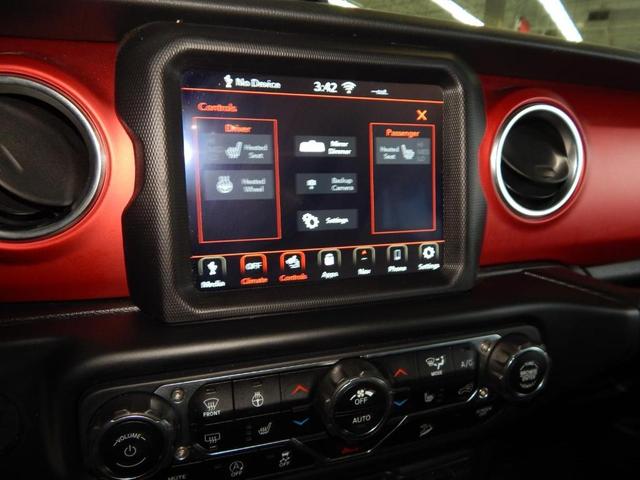 Photo of 2020 Black Clearcoat Jeep Wrangler Unlimited