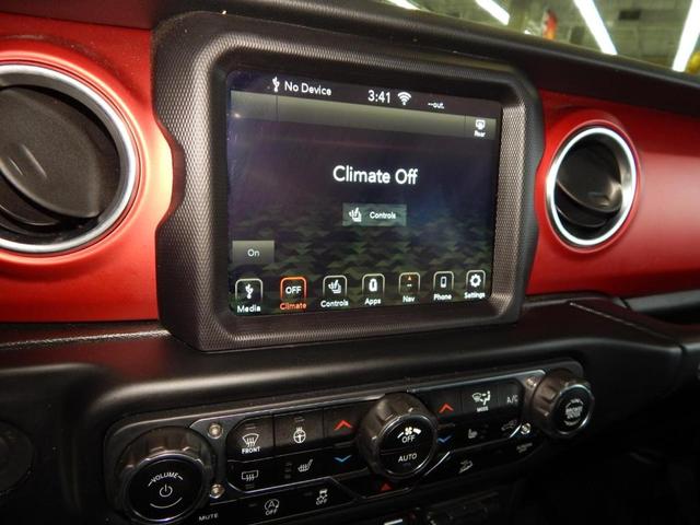 Photo of 2020 Black Clearcoat Jeep Wrangler Unlimited
