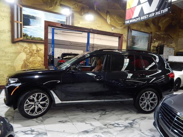 Photo of 2023  BMW X7