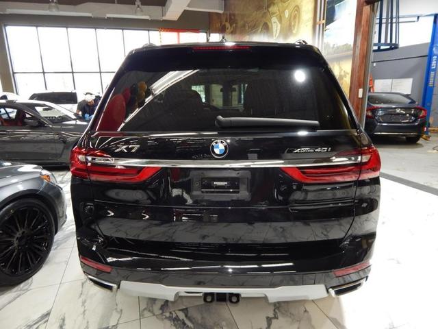 Photo of 2023  BMW X7