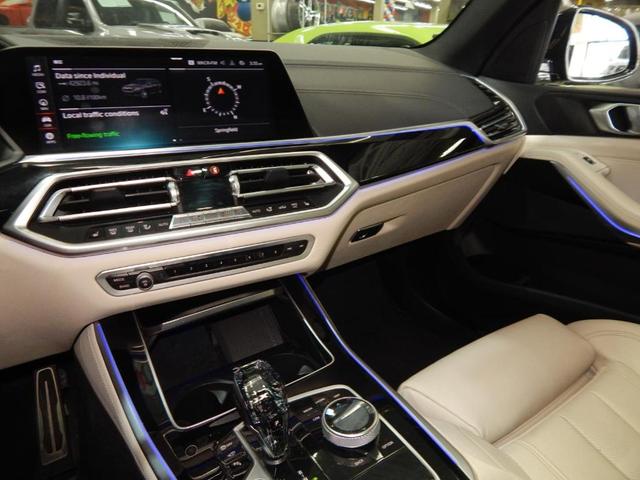 Photo of 2022 Metallic BMW X5