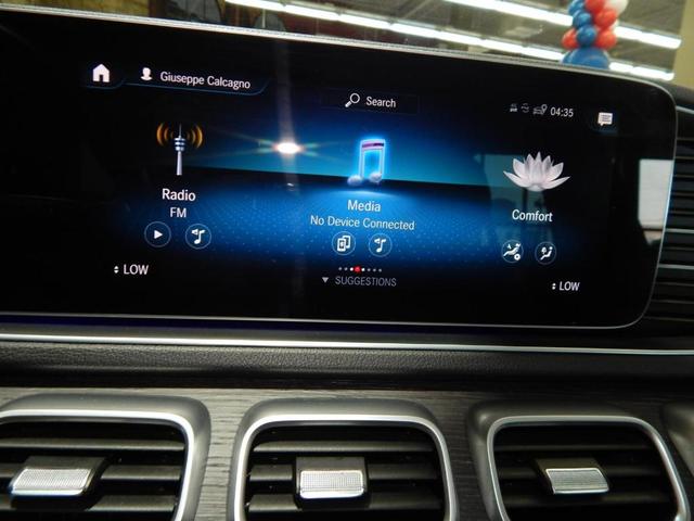 Photo of 2022 Black Mercedes-Benz GLE 450