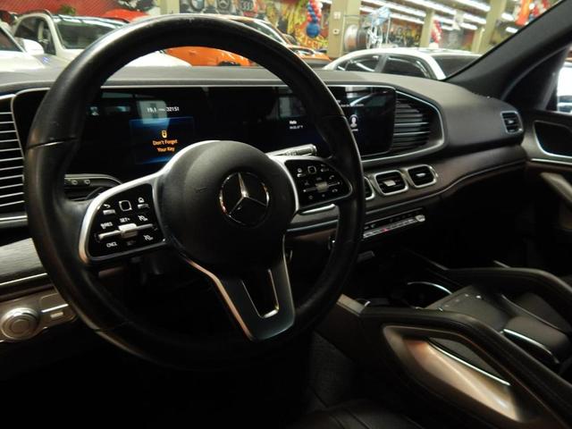 Photo of 2022 Black Mercedes-Benz GLE 450