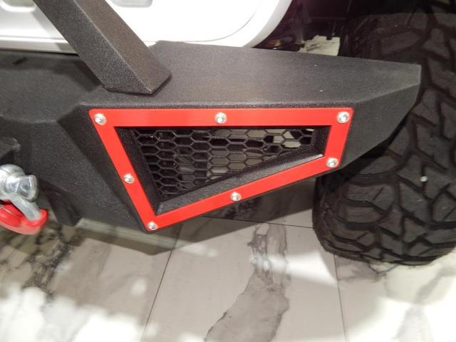 Photo of 2021 Bright White Clearcoat Jeep Wrangler Unlimited