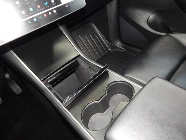 Photo of 2021 Pearl White Multi Tesla Model Y