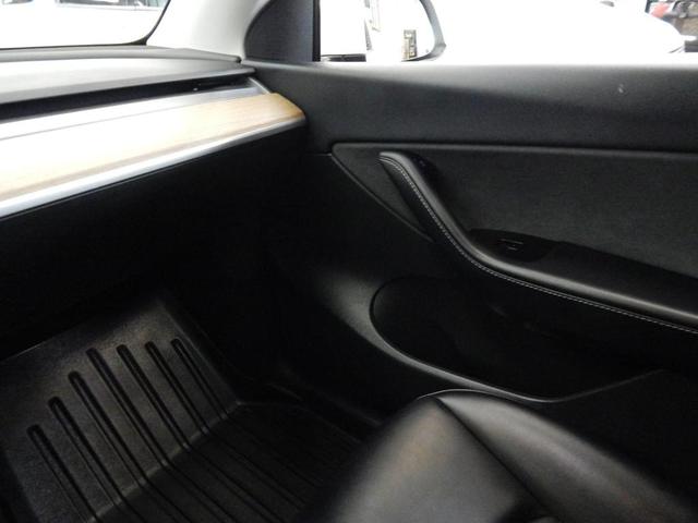 Photo of 2021 Pearl White Multi Tesla Model Y