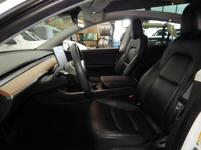 Photo of 2021 Pearl White Multi Tesla Model Y