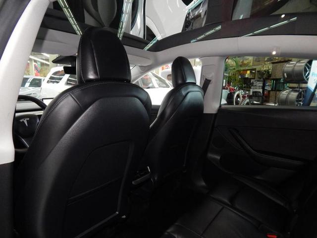 Photo of 2021 Pearl White Multi Tesla Model Y