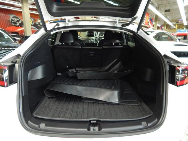 Photo of 2021 Pearl White Multi Tesla Model Y