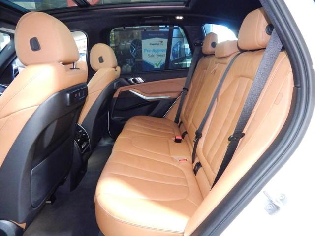 Photo of 2022 Alpine White BMW X5