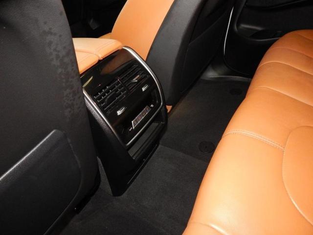 Photo of 2022 Alpine White BMW X5