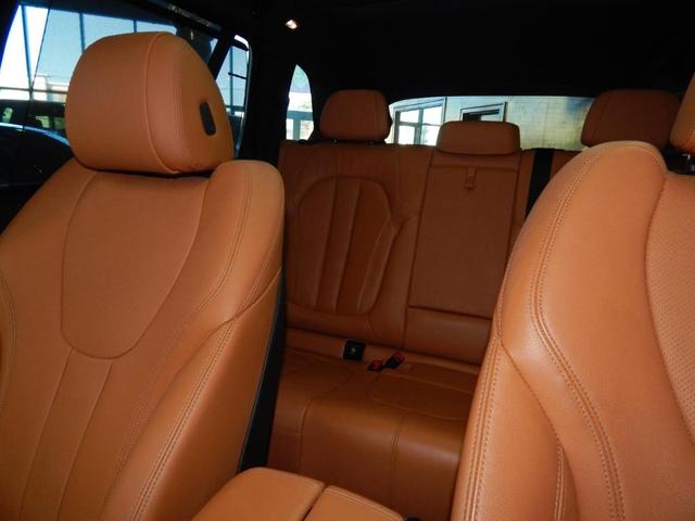 Photo of 2022 Alpine White BMW X5