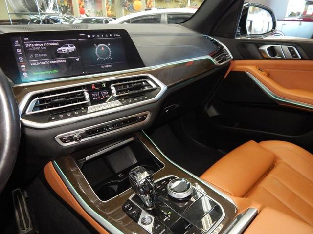 Photo of 2022 Alpine White BMW X5