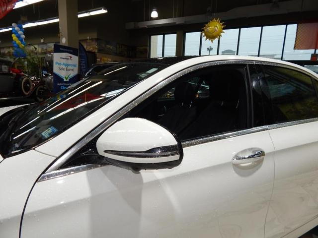 Photo of 2019 Polar White Mercedes-Benz E-Class